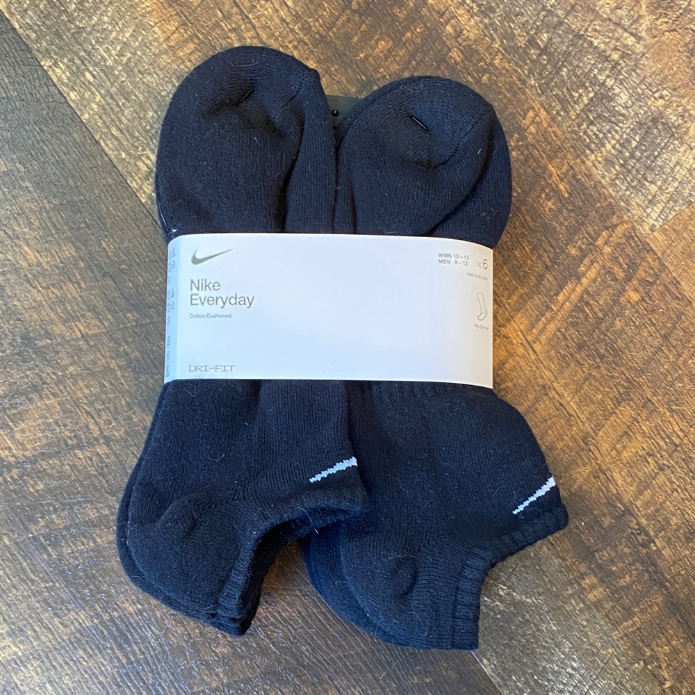 Nike Everyday Black Athletic Socks